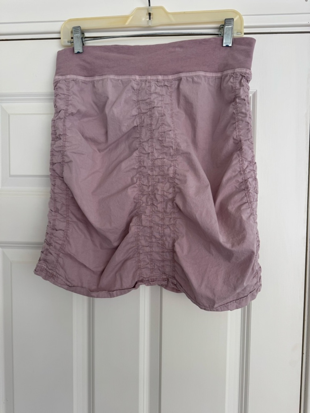 Ruched Mauve Mini Skirt with Stretch Waistband